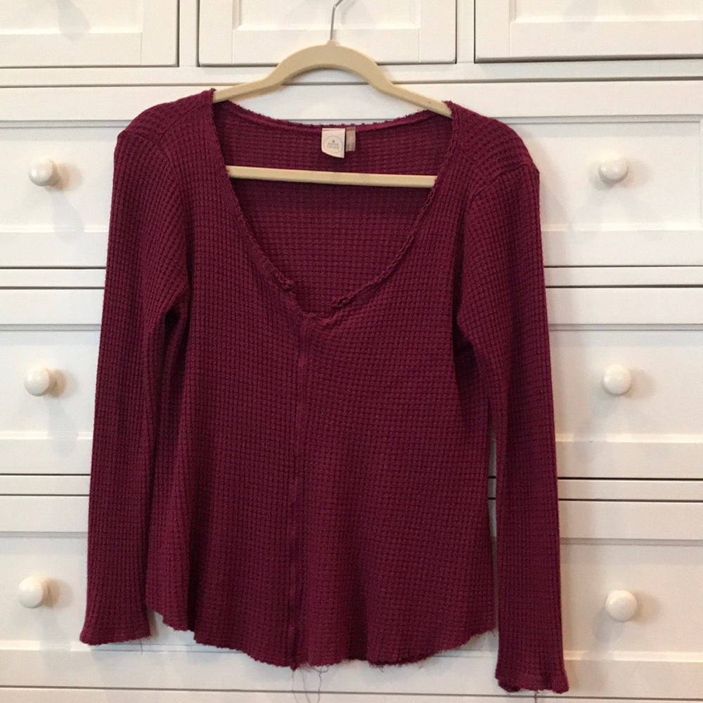 Maroon long sleeve thermal